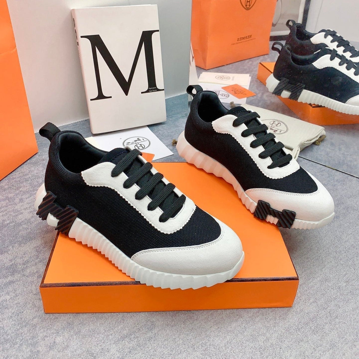 HM Bouncing Sneaker In Black Mesh Fabric 106459