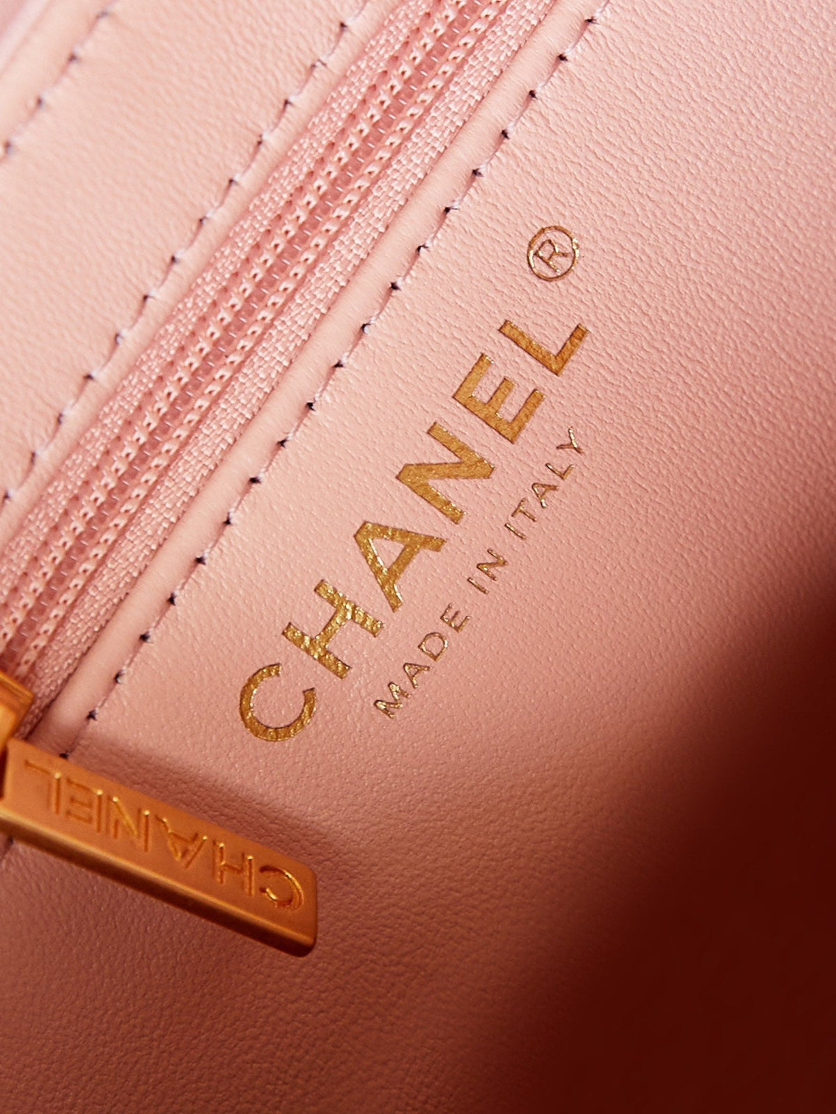 cc 24a nano 19cm kelly shopper bag light pink lambskin