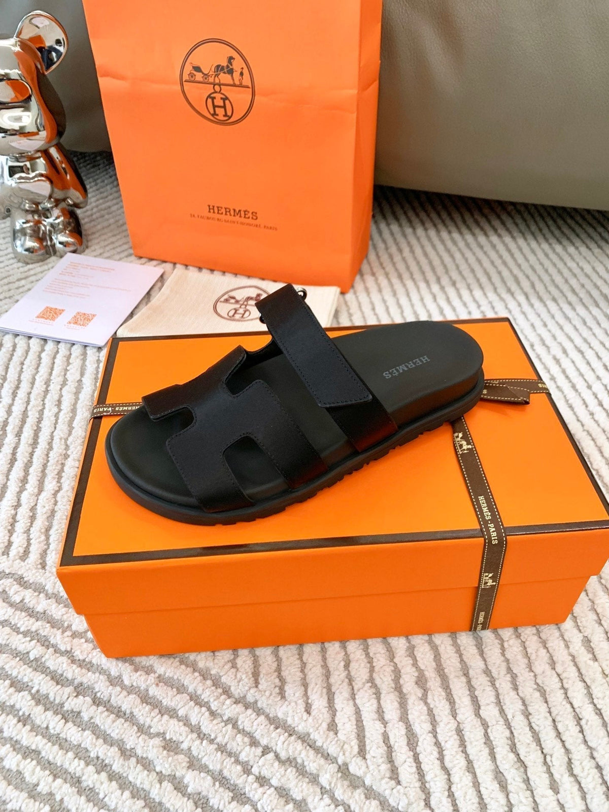 HM Chypre Sandal Black Lambskin 963504