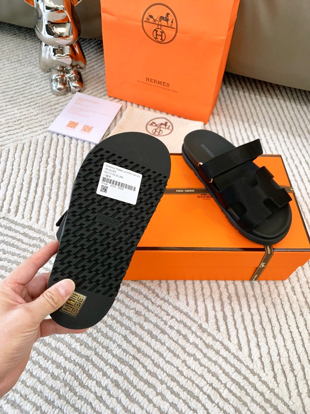 HM Chypre Sandal Black Lambskin 963504