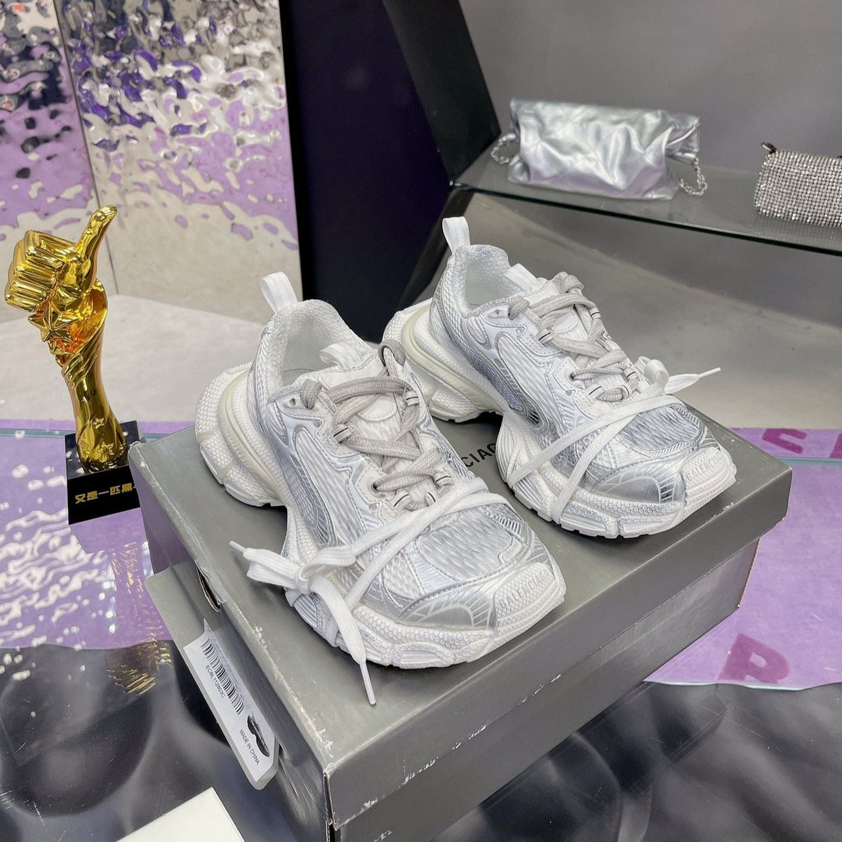 3XL SNEAKER IN SILVER MIX WHITE MESH AND POLYURETHANE