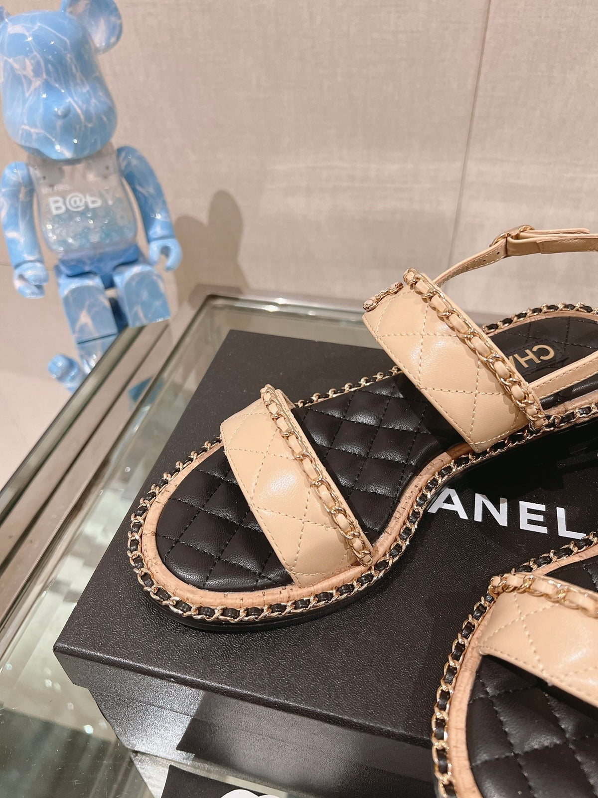 slingbacks sandal 30 beige black quilted lambskin