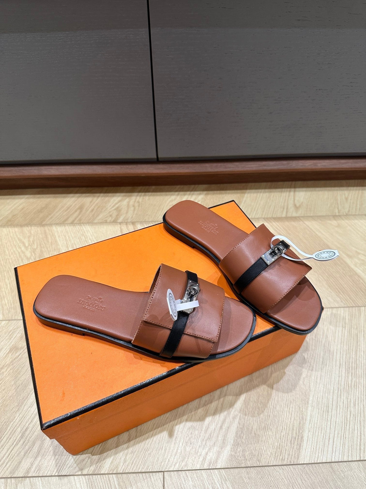 GABRIEL SANDAL CINNAMON CALFSKIN