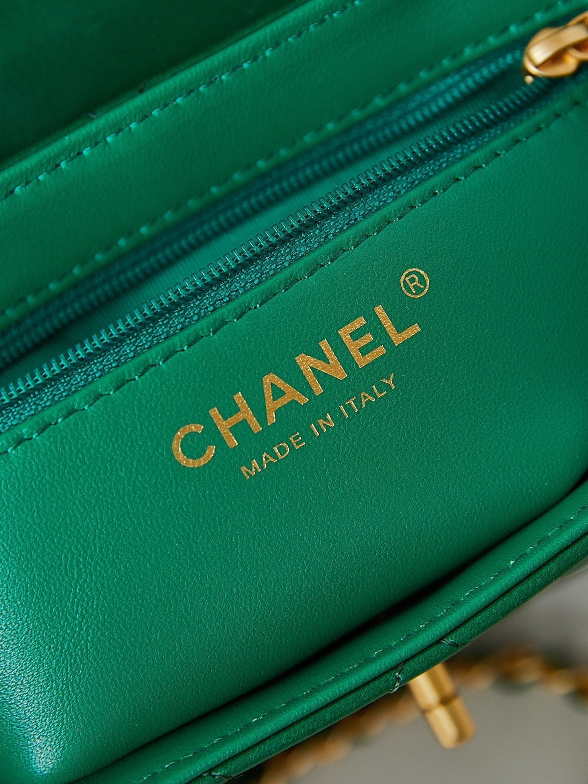 cc 24a nano 19cm kelly shopper bag green lambskin