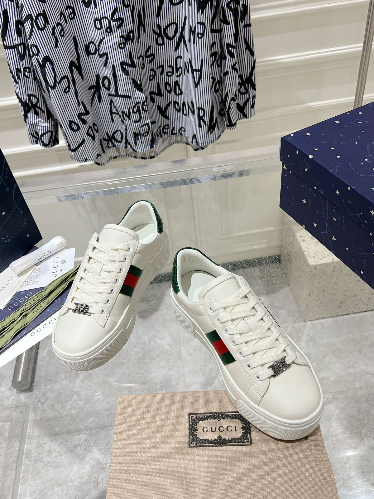 GG ACE 30 SUPREME TRAINER WHITE CALFSKIN