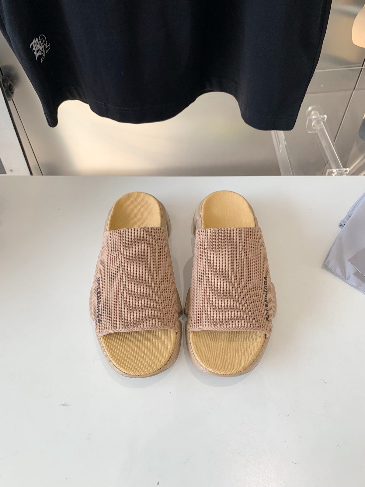 SPEED 2.0 SLIDE SANDAL IN BEIGE RECYCLED KNIT