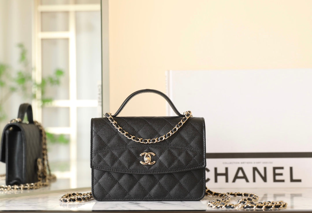 25C Flap Bag With Top Handle 18cm Black Grained Calfskin
