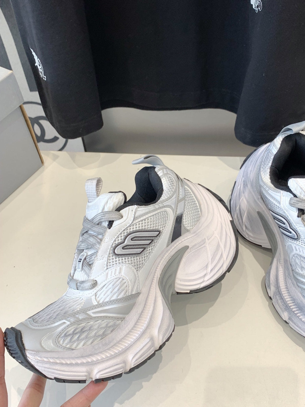 DAD SHOES IN SILVER WHITE MESH AND CALFSKIN