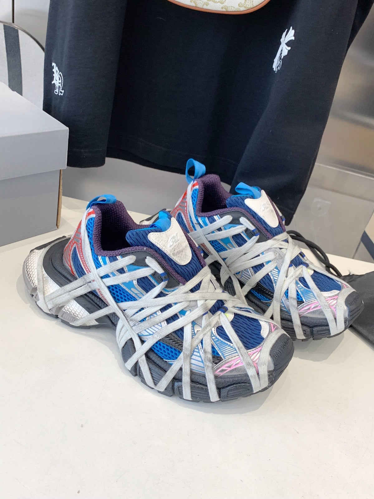 3XL EXTREME LACE SNEAKER BLUE MIX PINK SILVER AND RED