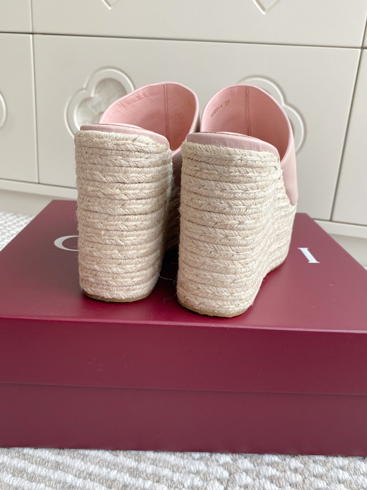 GC 25 Interlocking G Sandal Pink Cord Cowhide 291032