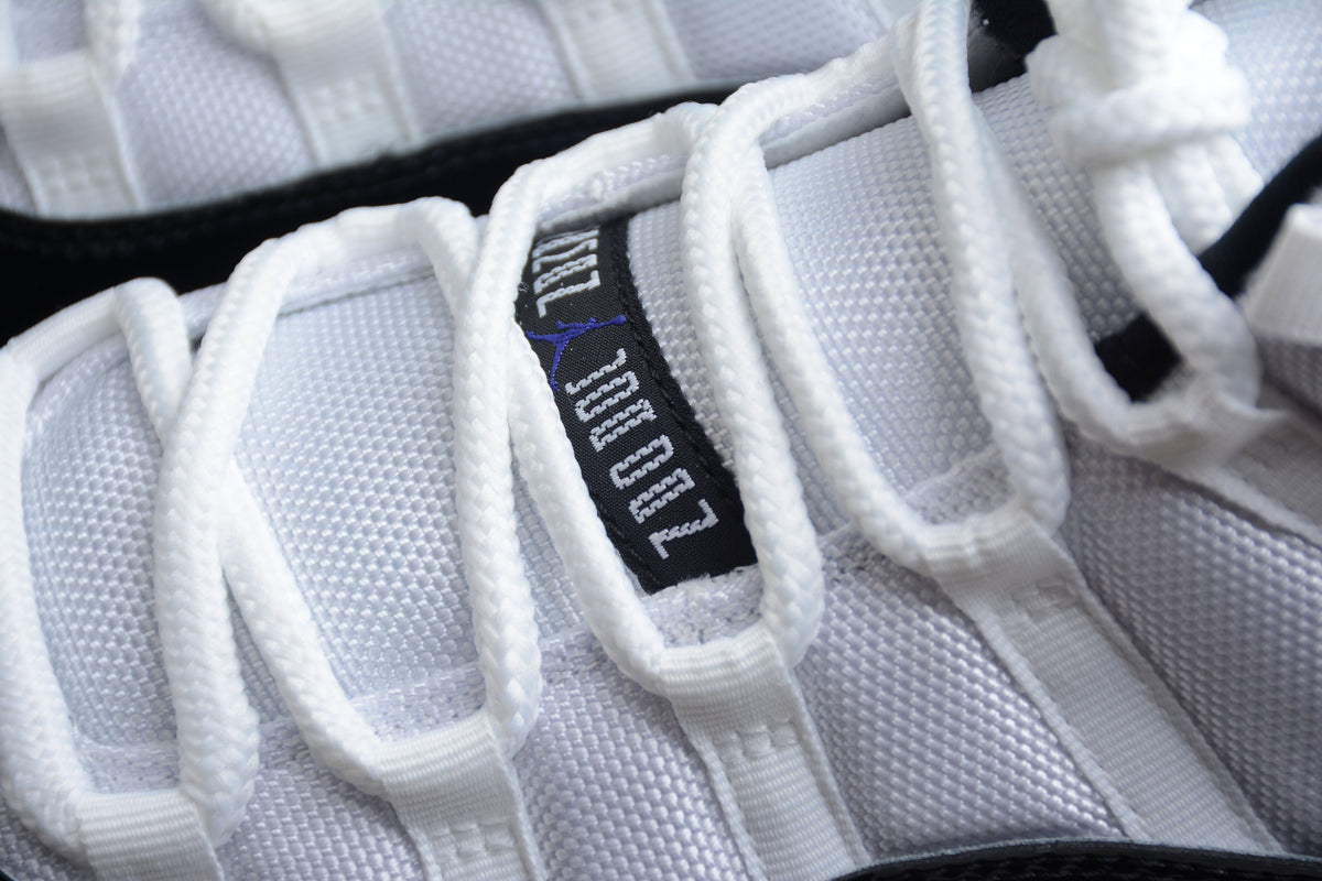 AJ 11 Concord