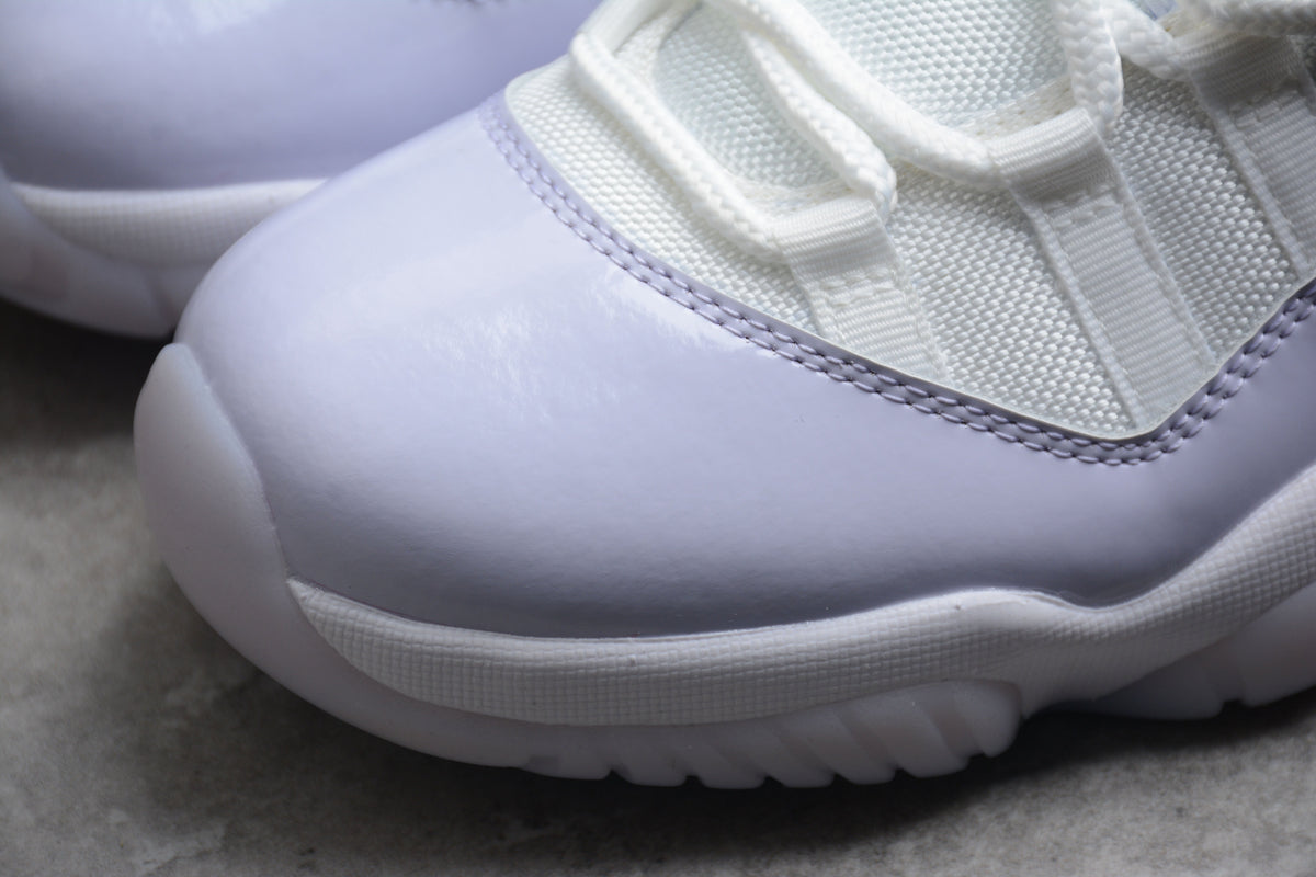 Air Jordan 11 Low  Pure Violet