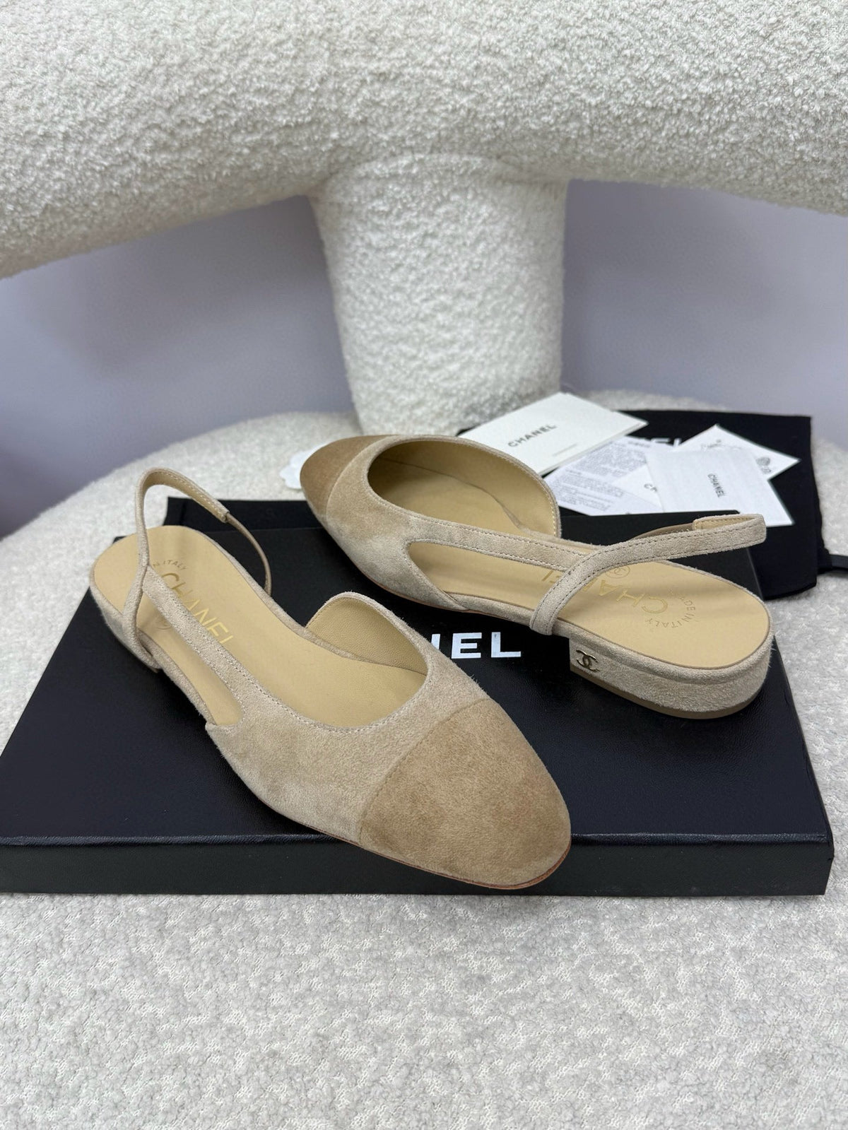 CC 25A Slingback Flat Dark Beige Suede