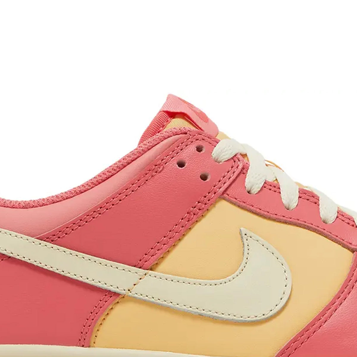 Dunk Low 'Strawberry Peach Cream' GS (2023)