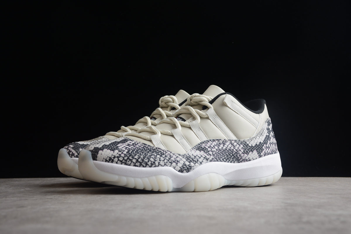 AJ 11 Low Snake