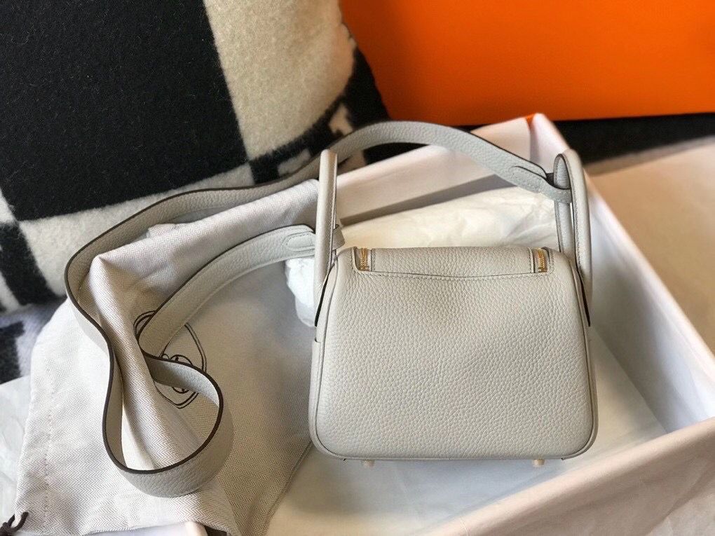 HM Mini Lindy 20cm Pearl Grey Clemence Leather