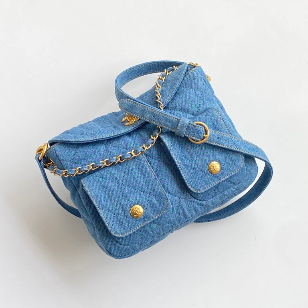 CC Small Postman Hobo 25 Light Blue Denim