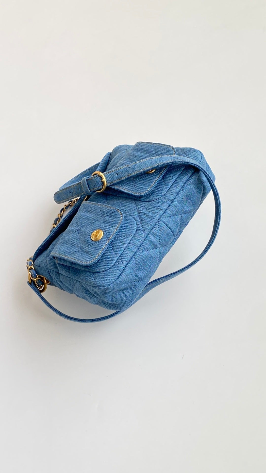 CC Small Postman Hobo 25 Light Blue Denim