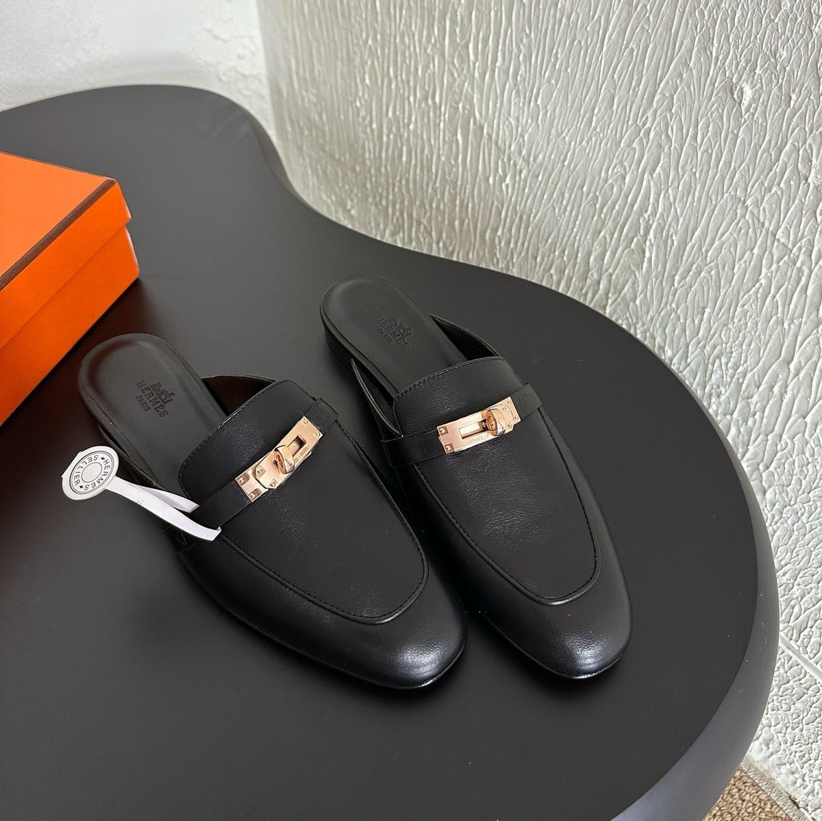 HM Oz Mule Black Calfskin 961097