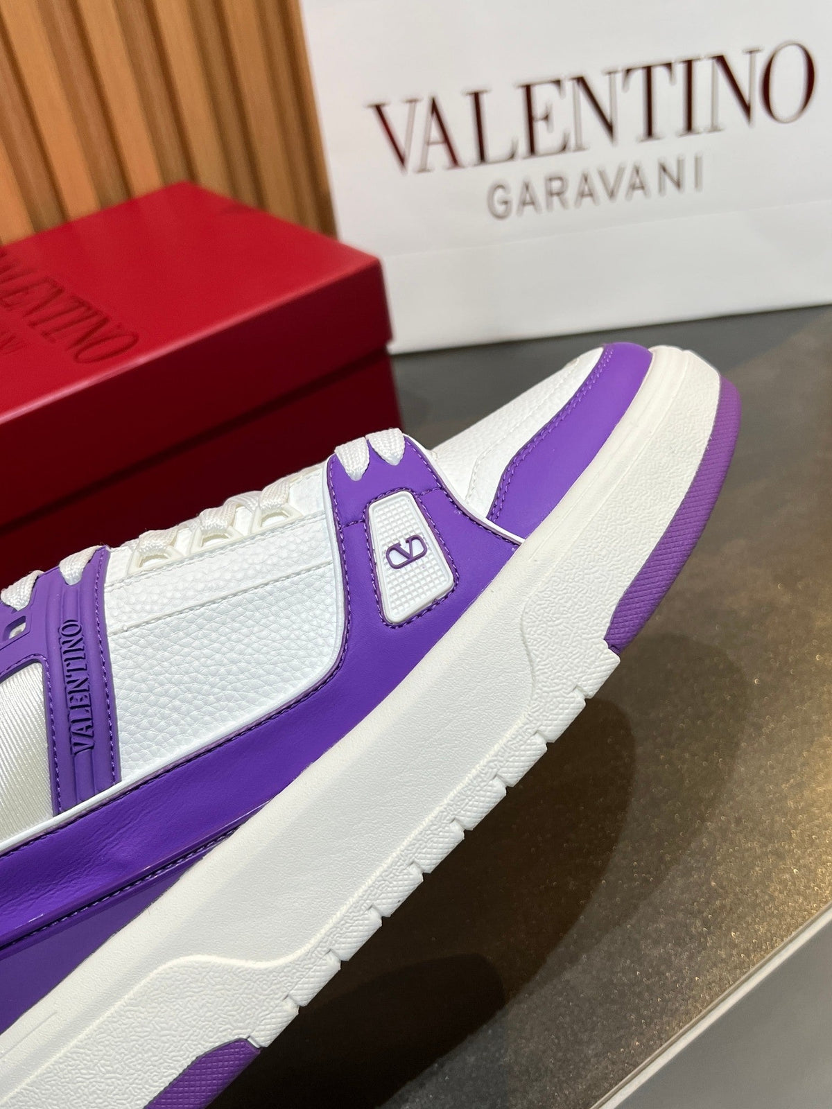 VT 25S Couple Sneakers White Purple Calfskin Suede 563108