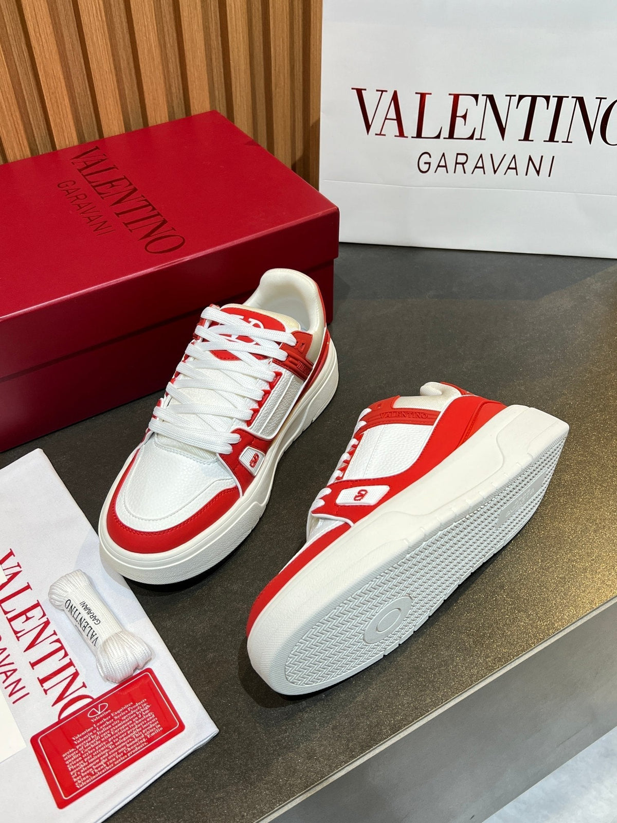 VT 25S Couple Sneakers White Red Calfskin 563110