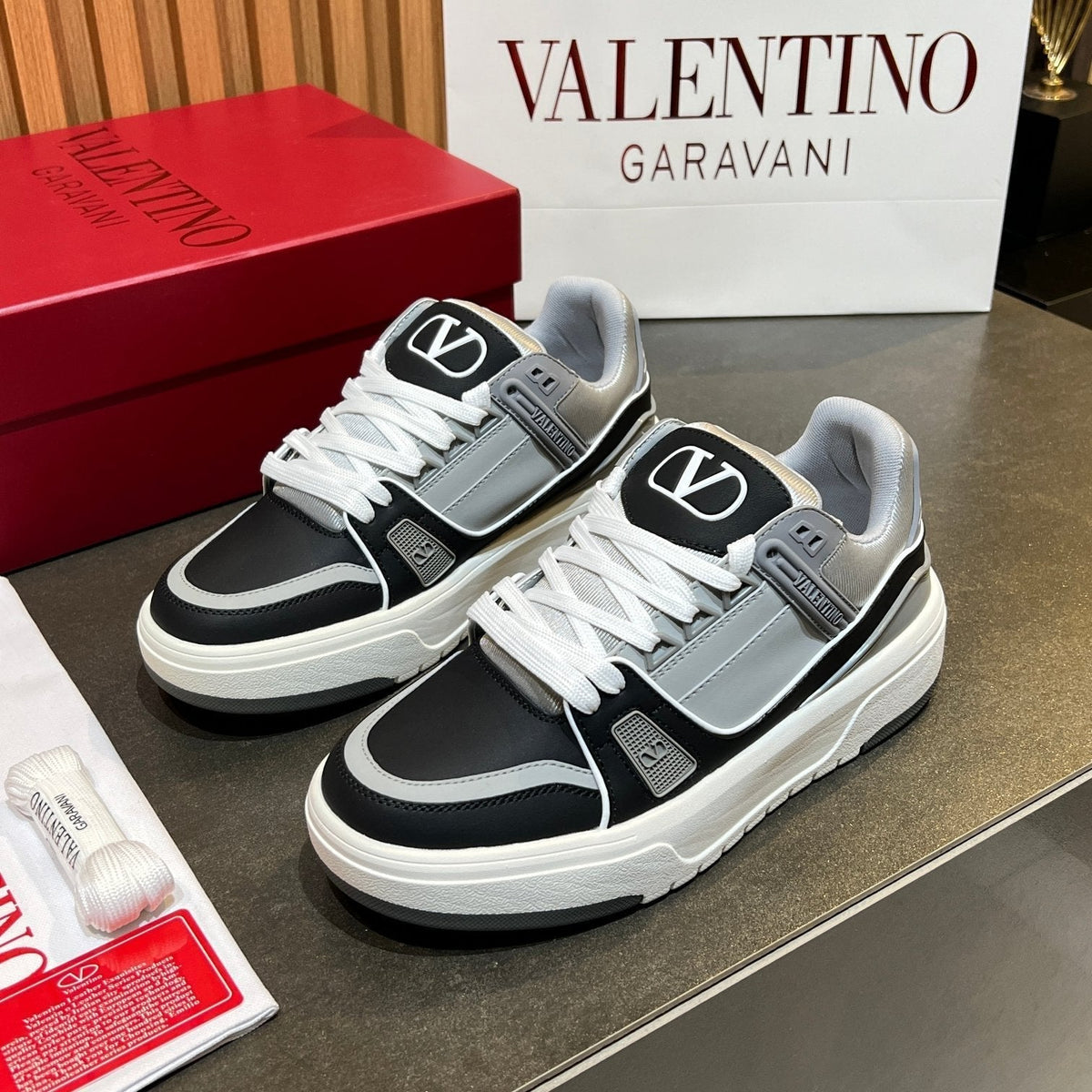 VT 25S Couple Sneakers Black Gray Calfskin 563119