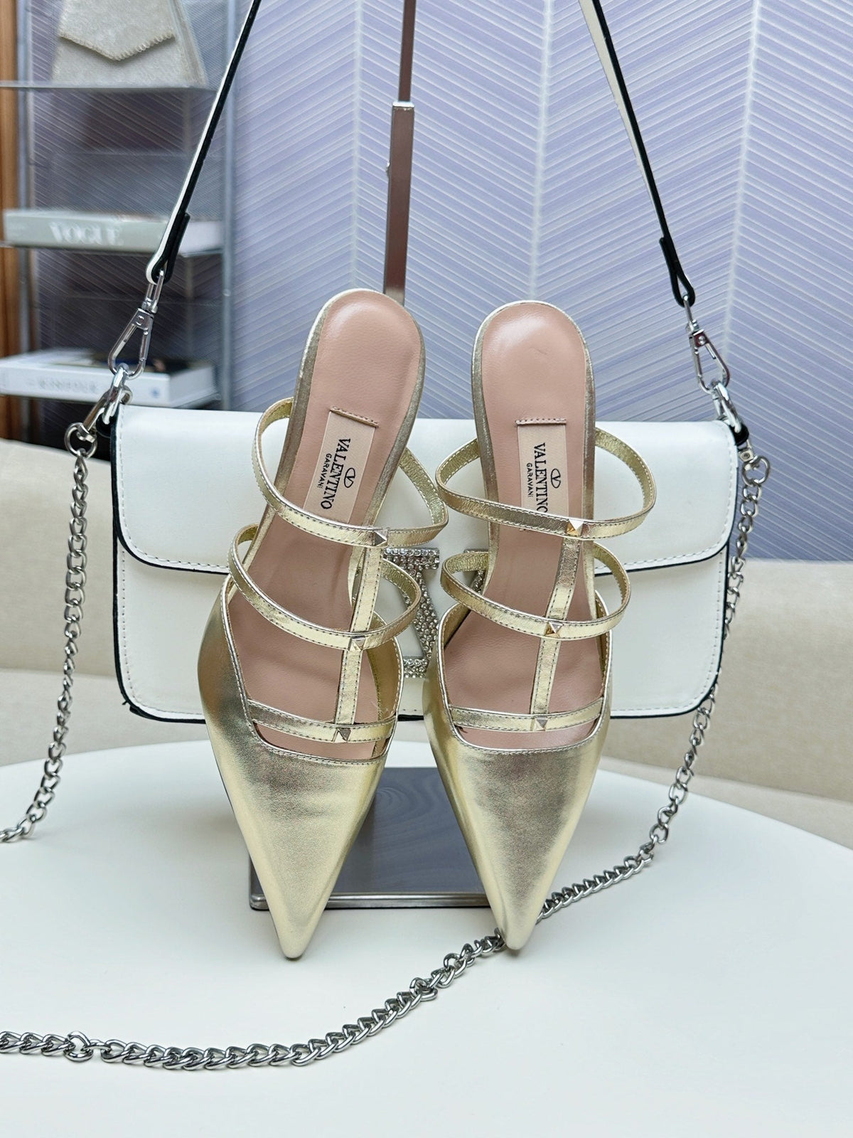ROCKSTUD WISPY GOLD CALFSKIN MULE 60MM