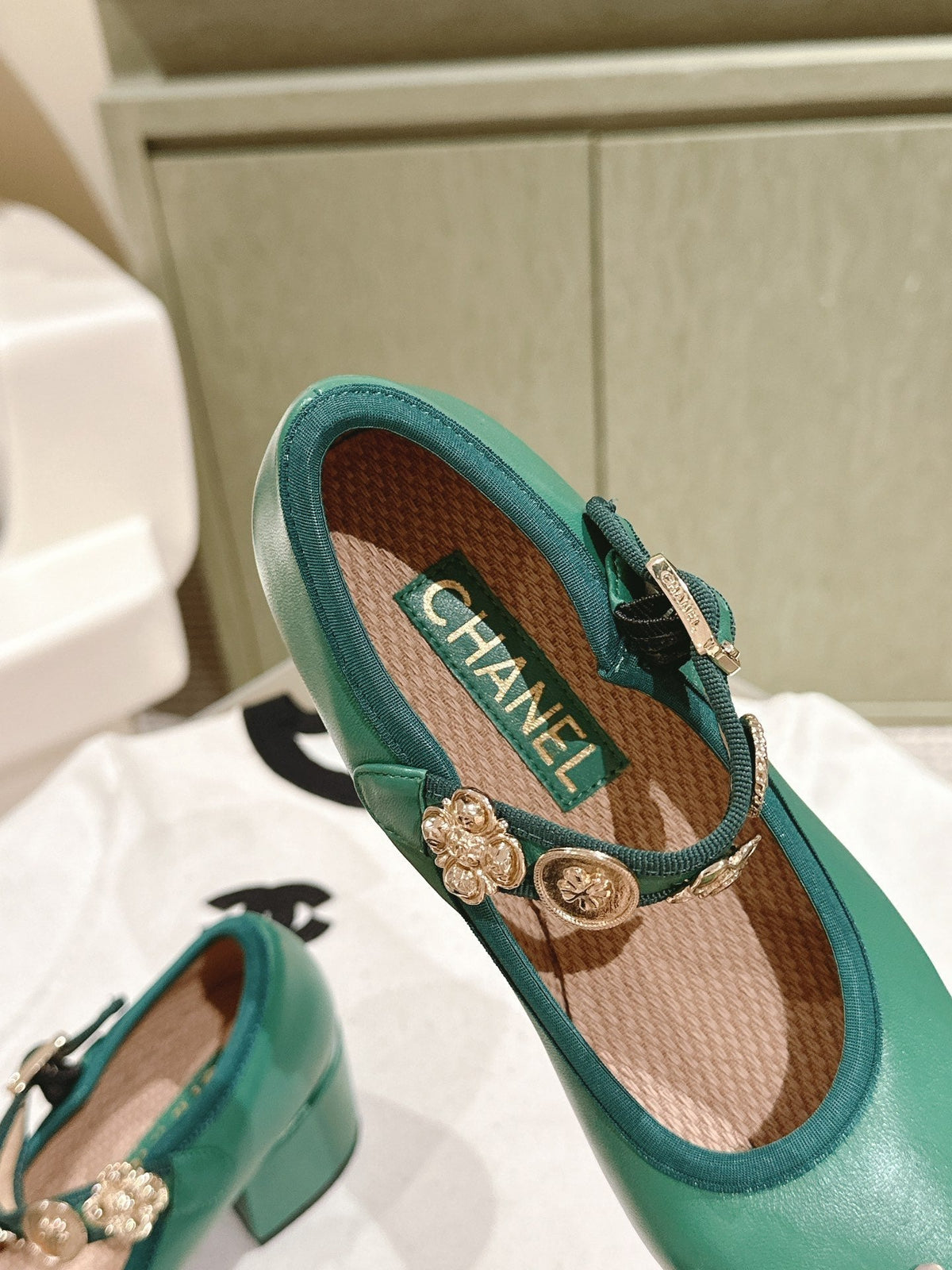 CC HIGH MARY JANE SEA GREEN LAMBSKIN