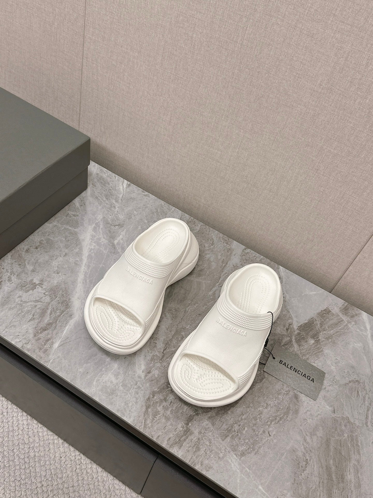 POOL CROCS SLIDE SANDAL IN WHITE RUBBER