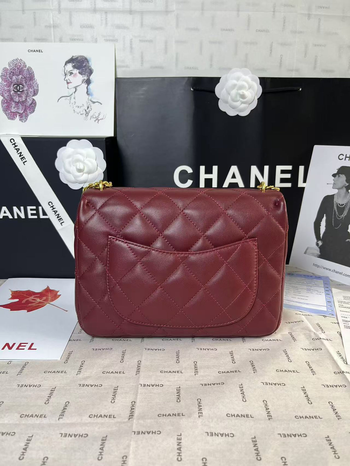 25C Mini Flap 24cm Burgundy Lambskin Gold Heart Hardware