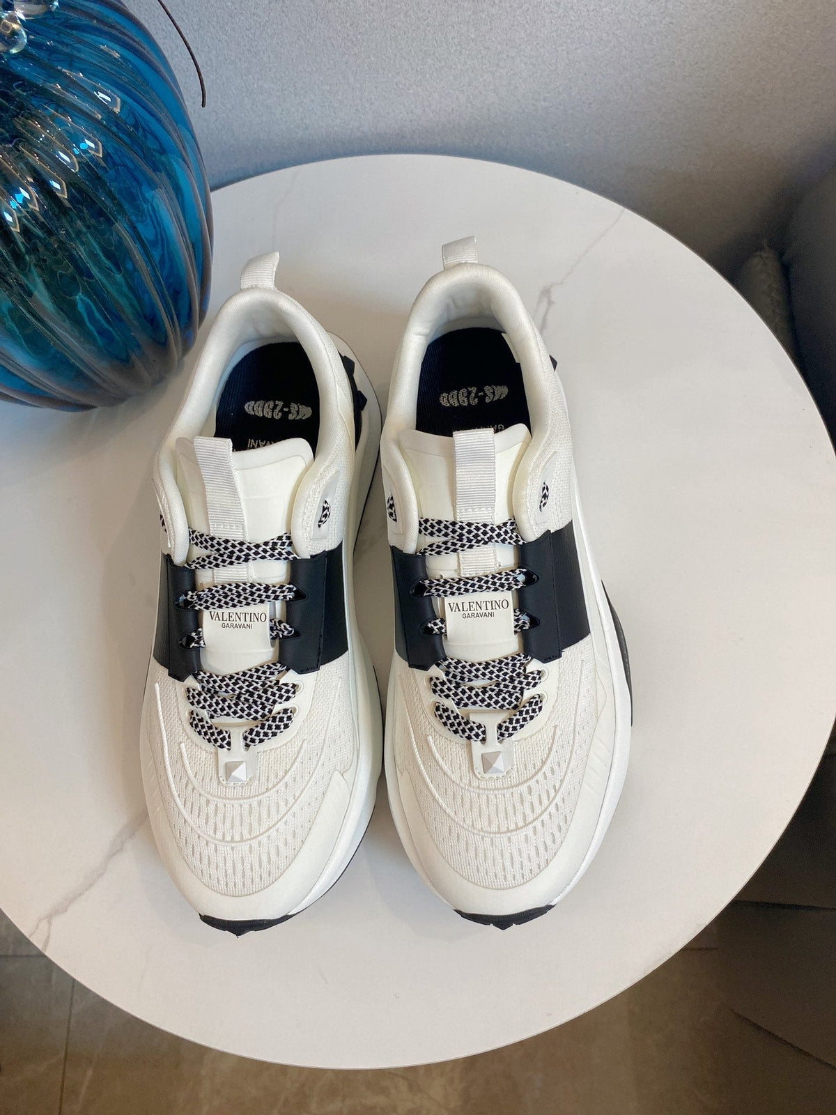 VT 25S Sneakers White Black Mesh TPU 563473