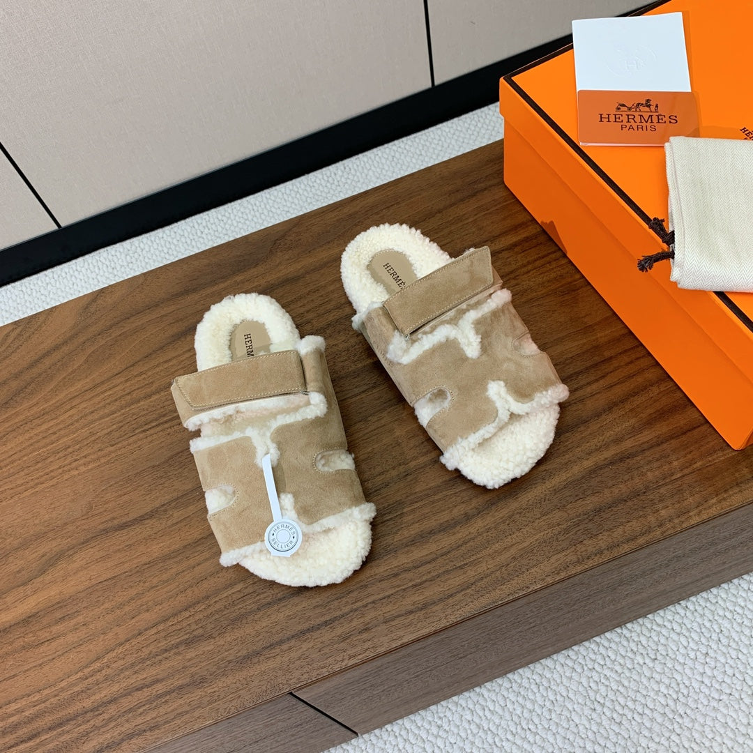 HM Chypre Sandal In Light Brown Mix White Fleece And Suede 984197