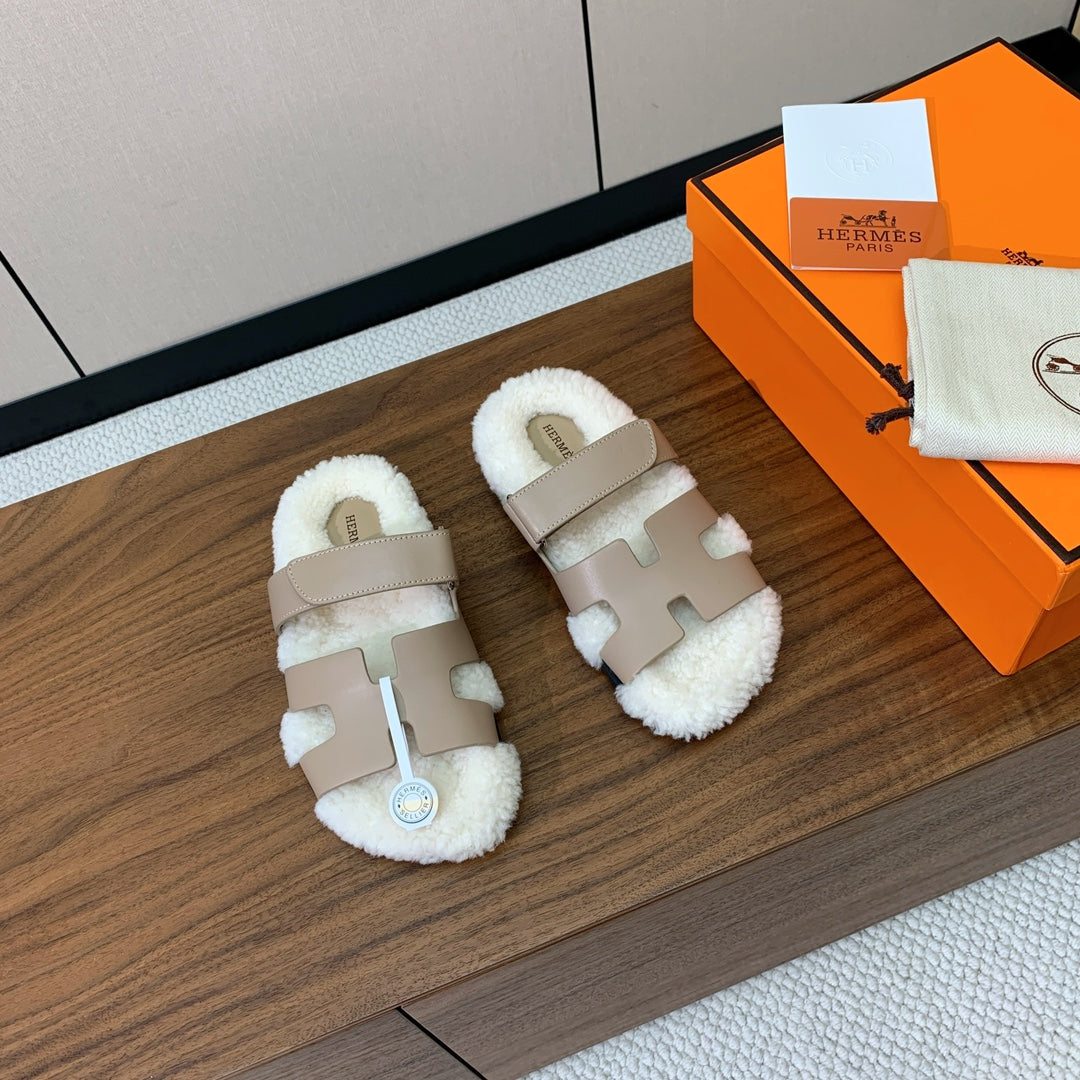 HM Chypre Sandal Light Brown Mix White Wool And Cowhide Lining  984209