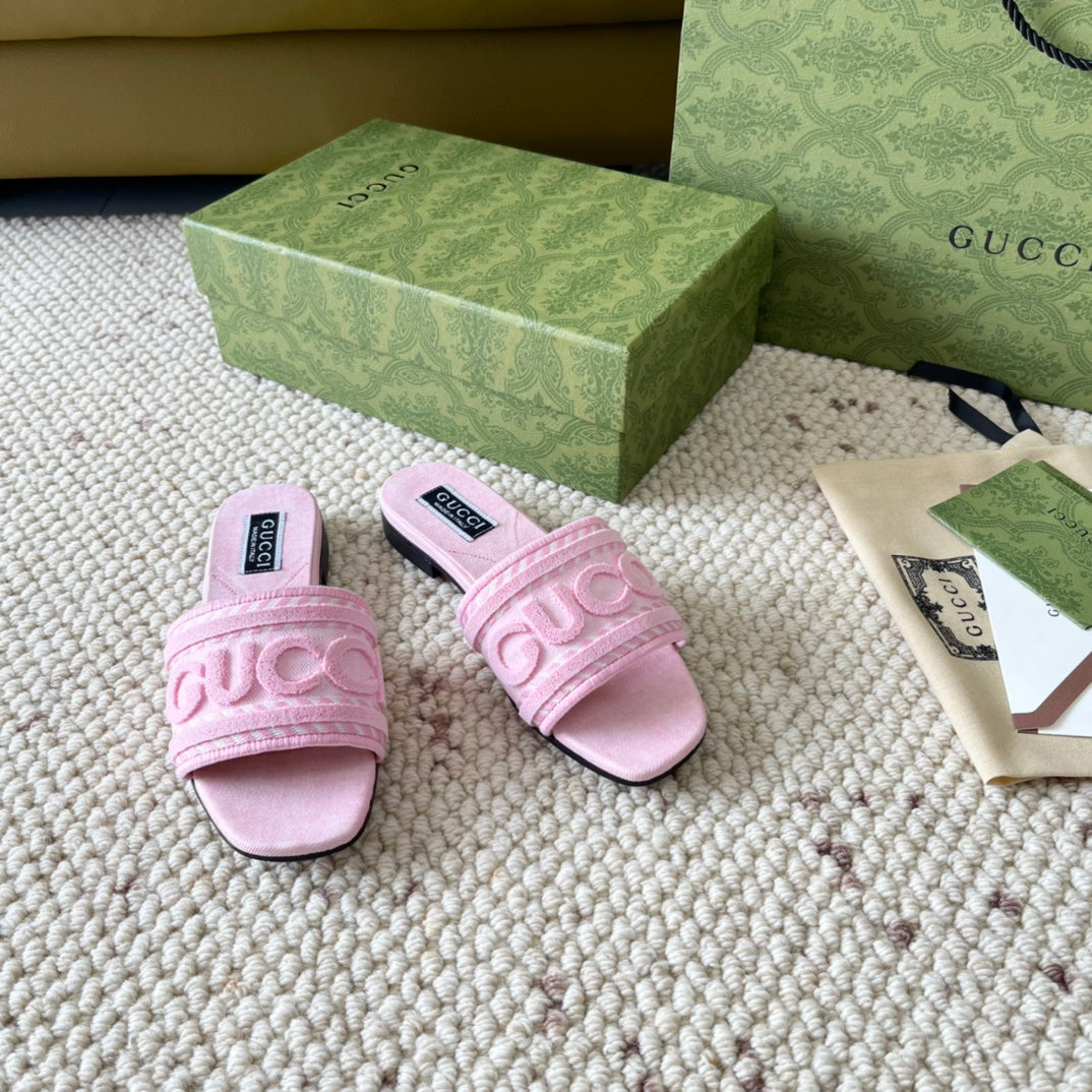 GG SLIDE SANDAL WITH GUCCI SCRIPT PASTEL PINK DENIM