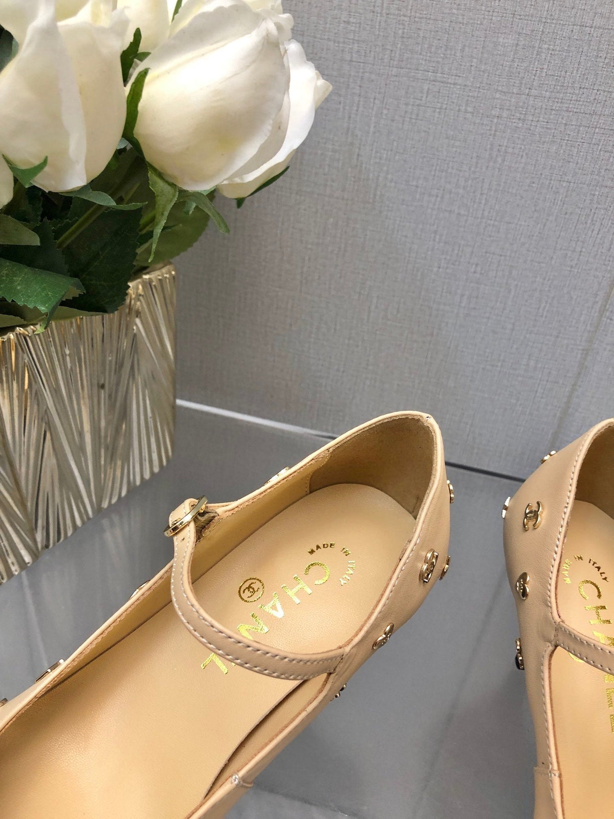 MARY JANE BEIGE CREAM MIX BLACK LAMBSKIN ATTACH METAL