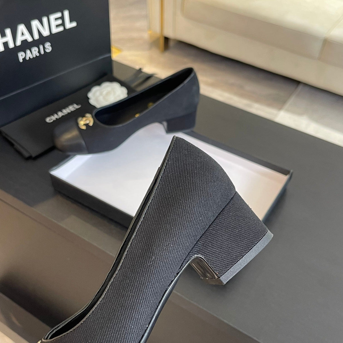 cc pump 50 black grosgrain calfskin