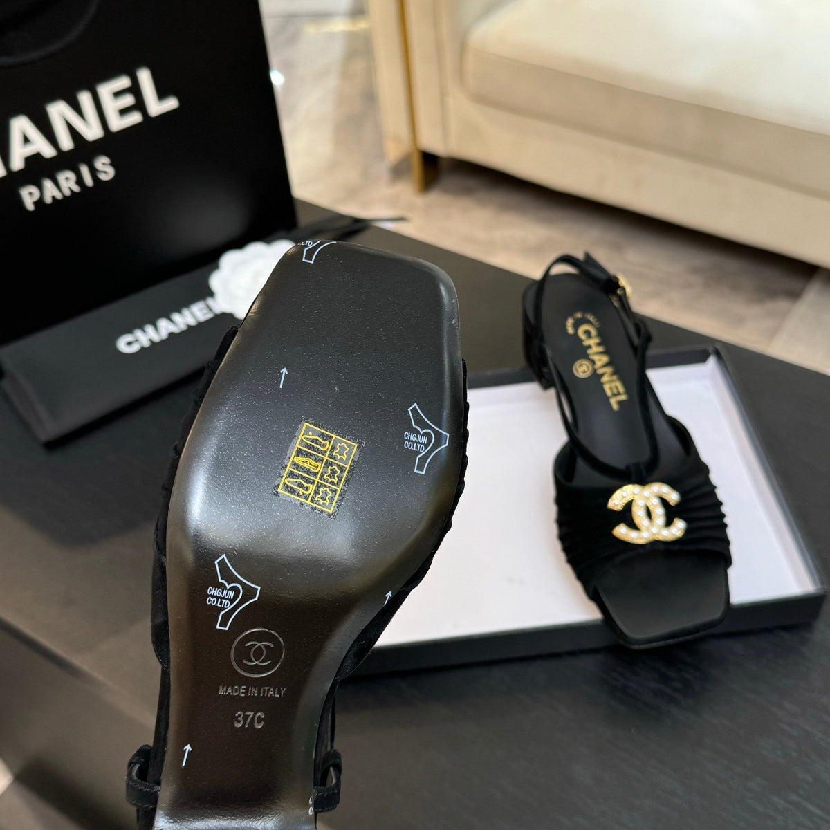 CC 25S Sandal Heel 50mm Black Suede Kidskin Pearl Logo