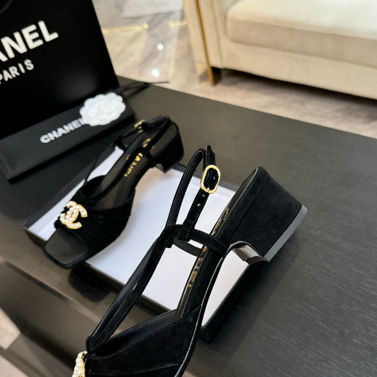 CC 25S Sandal Heel 50mm Black Suede Kidskin Pearl Logo