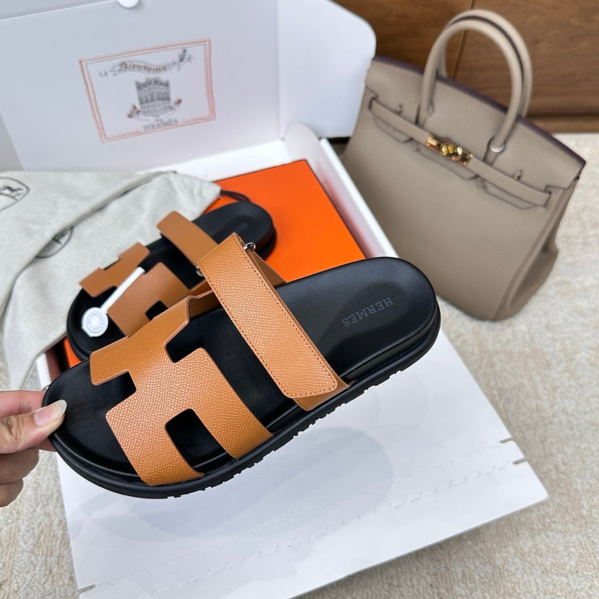 HM Chypre Sandal Black Tan Espom Leather 862386