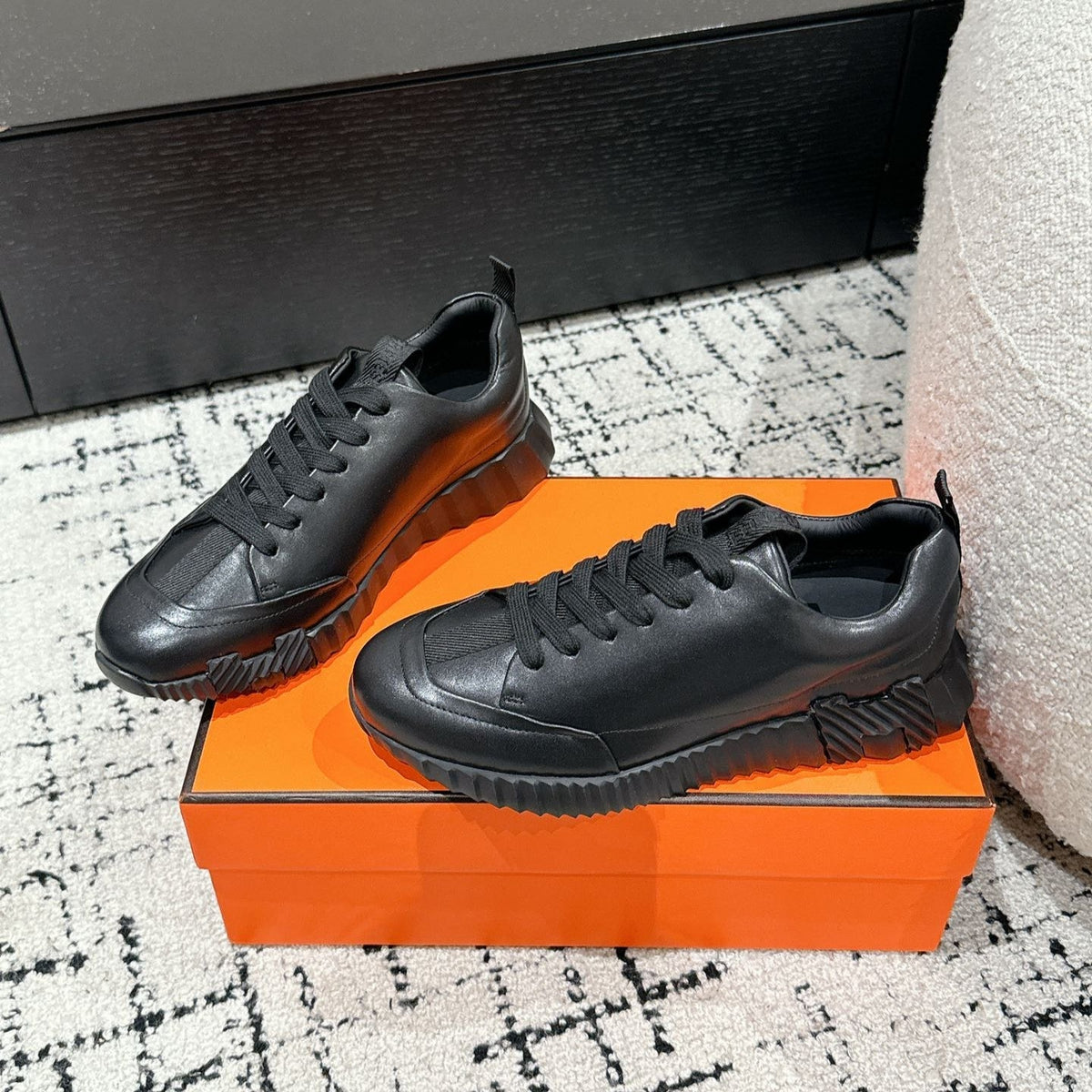 HM Jump Sneaker In Black Cowhide 985306