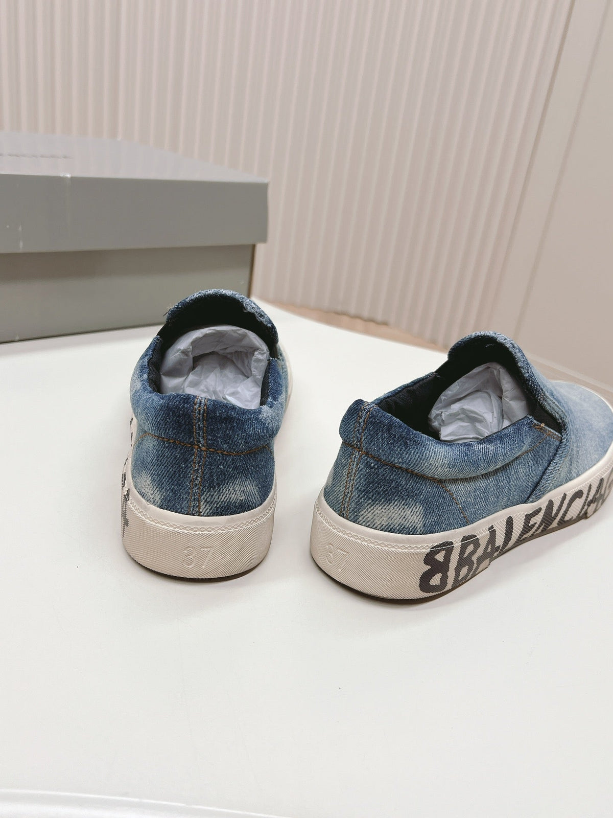 SLIP-ON SNEAKERS GRAFFITI IN LIGHT BLUE DENIM