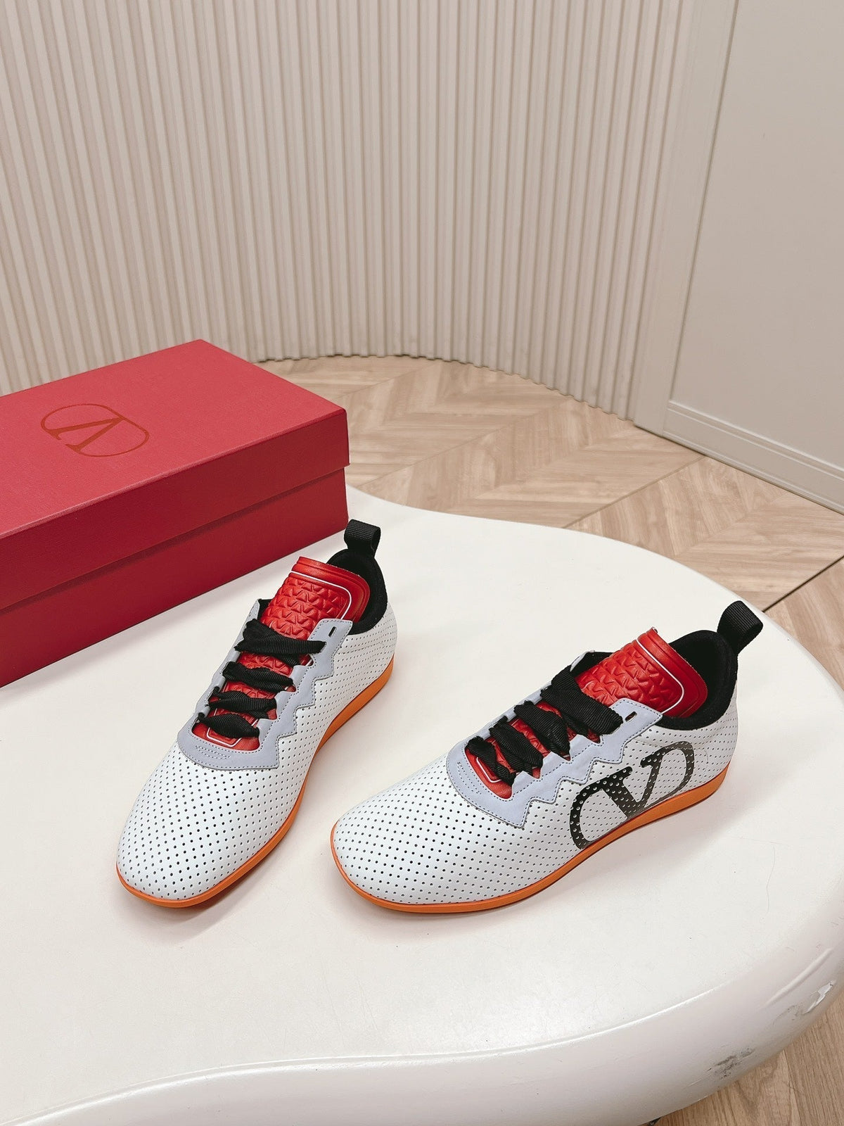 Chromathon Sneaker In White Perforated Lambskin 104153
