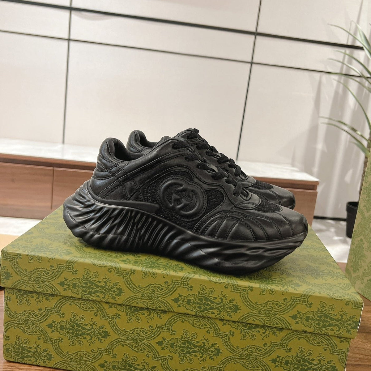 GG RIPPLE SNEAKER BLACK