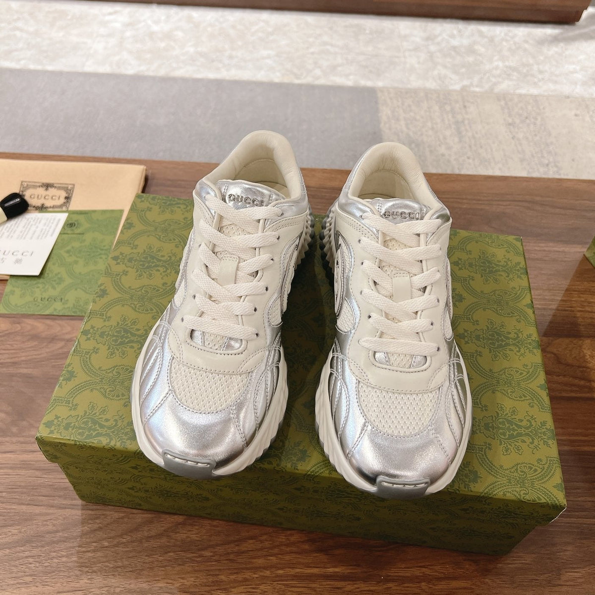 GG RIPPLE SNEAKER Cream SILVER