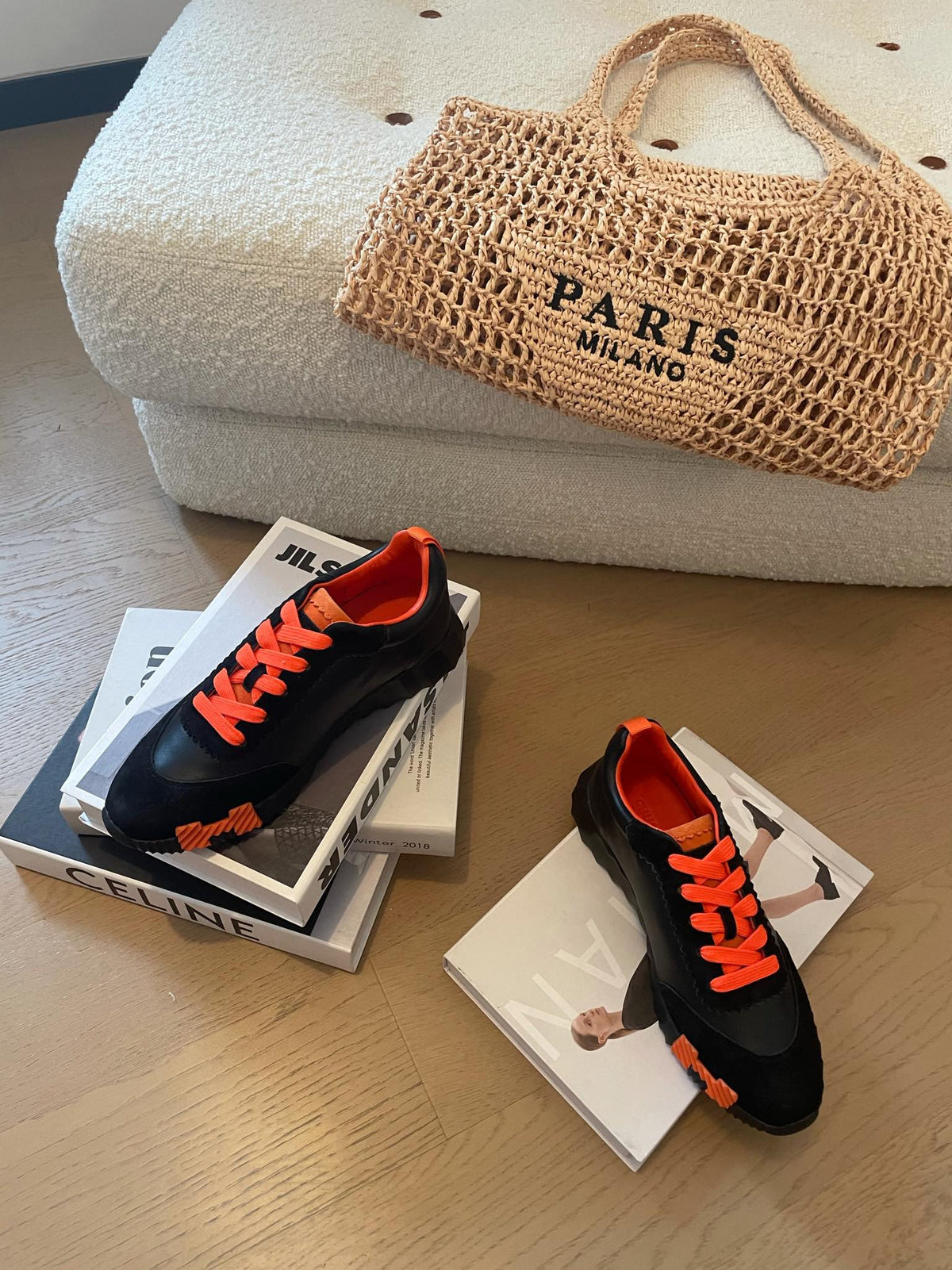 BOUNCING SNEAKERS BLACK CALFSKIN WITH ORANGE LACES