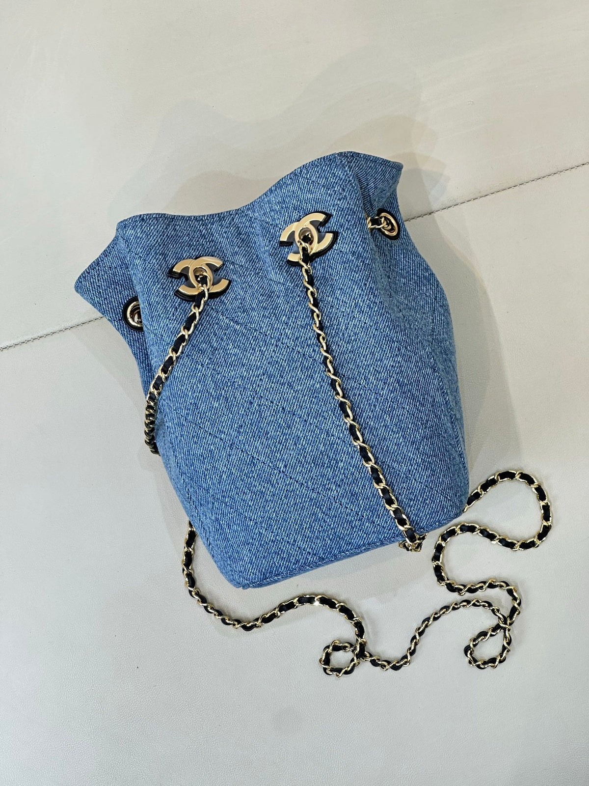 CC 26s Métiers d'art 2026 Bucket Bag Blue Denim 143452