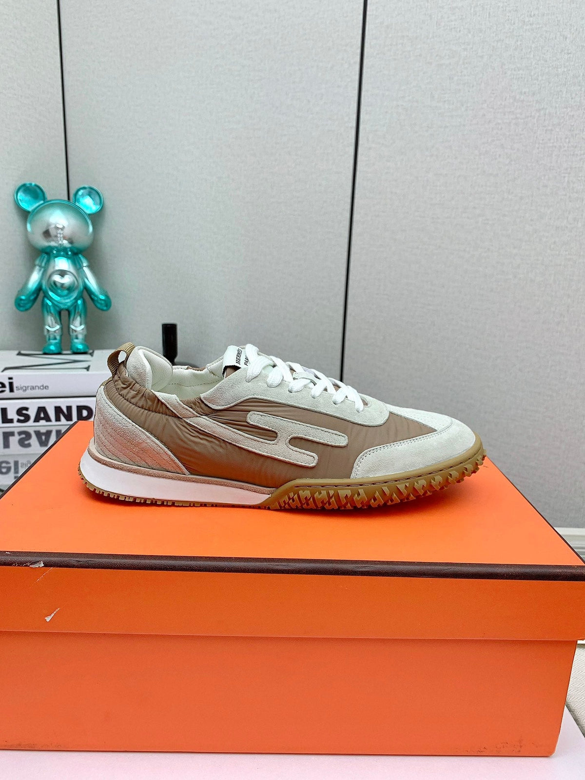HM Jet Sneaker 20MM Brown Wind Cloth 106380