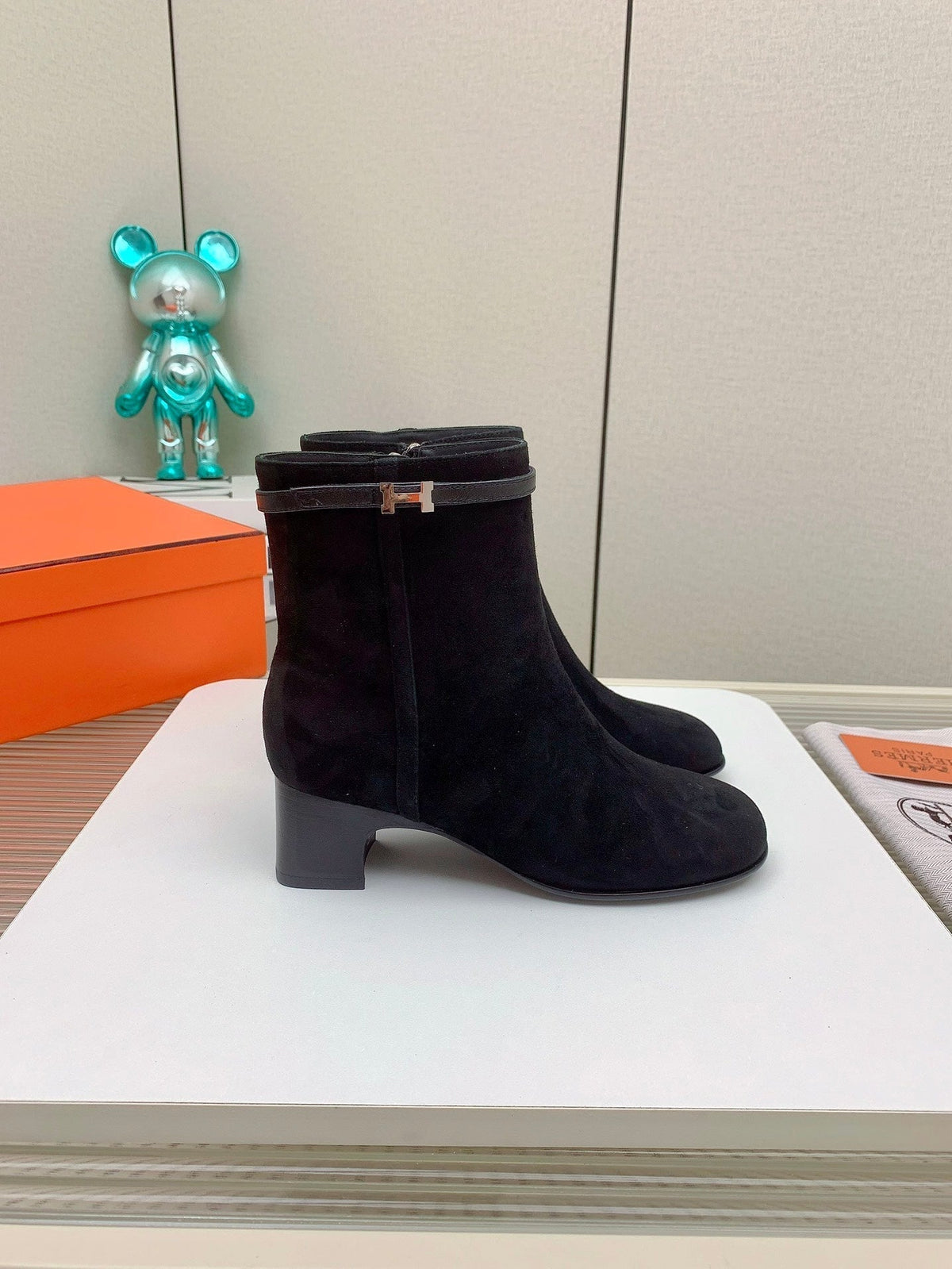 HM Imperial 50 Ankle Boot Black Suede  971342
