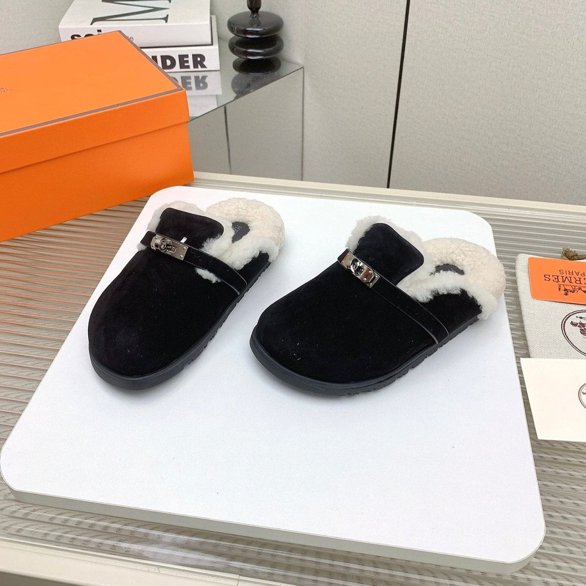 HM Mule 30mm In Black With Fleece And Suede Lining 971392