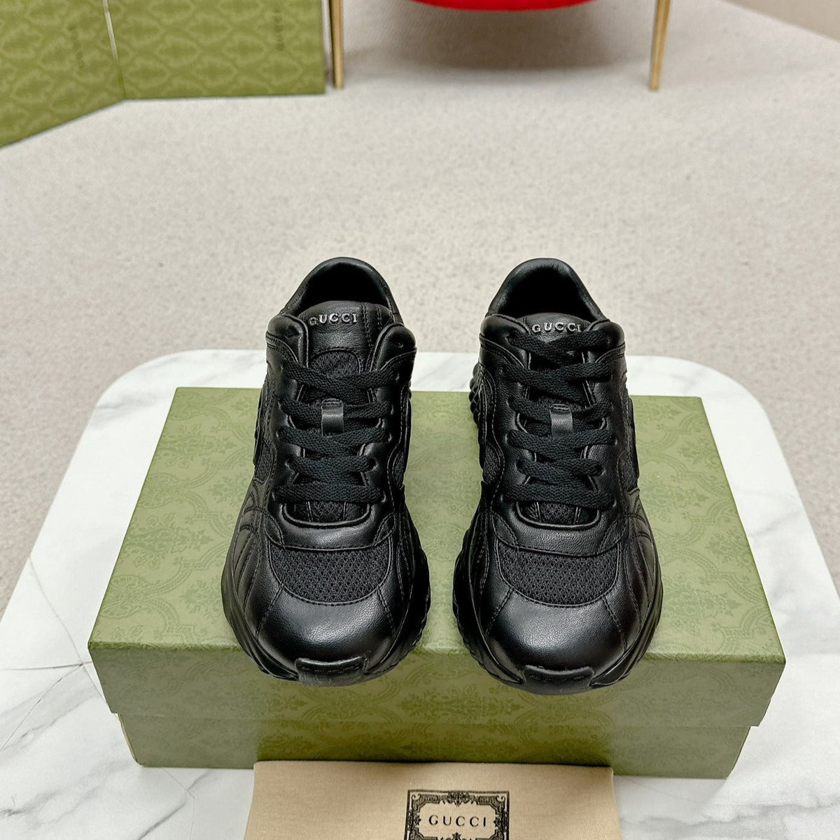 GG RIPPLE TRAINER BLACK LAMBSKIN